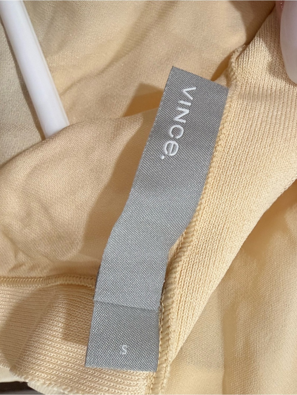 Vince Sleeveless Cream Silk-Look Blouse - Picture 4 of 5